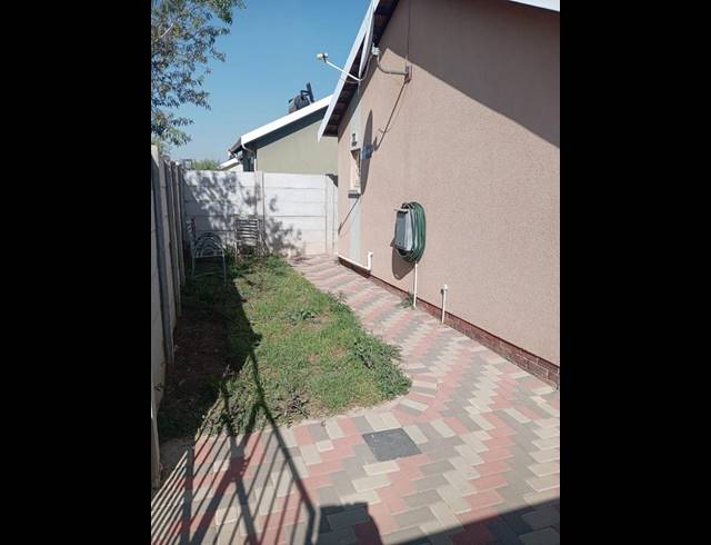 2 BEDROOM HOUSE FOR SALE IN SKY CITY